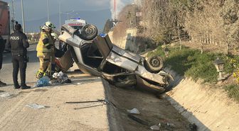 Kütahya'da takla atan otomobildeki 5 kişi yaralandı