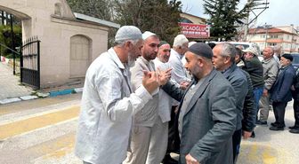 Otomobilin çarptığı yaya yaralandı