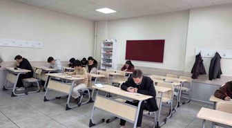 Sivas'ta öğrenciler manevi ödül için ter döktü