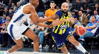 Fenerbahçe Beko, derbide Anadolu Efes'i farklı geçti