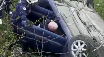 Samsun'da Otomobil Şarampole Devrildi: 1 Yaralı