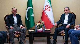 Pakistan Genelkurmay Başkanı Munir, İran Dışişleri Bakanı Arakçi ile görüştü