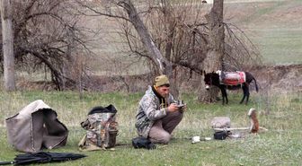 Saksağandan etkilendi, çobanlığı dijitalleştirdi, artık koyun sürüsünü dronle yönetiyor