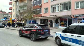 Balkondan pompalı tüfekle husumetlisini vurdu