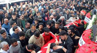 Saldırıda ölen 4 öğrenci gözyaşları içerisinde uğurlandı