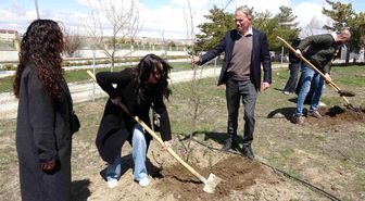 Van'da geleceğin diplomatları toprakla bağ kurdu