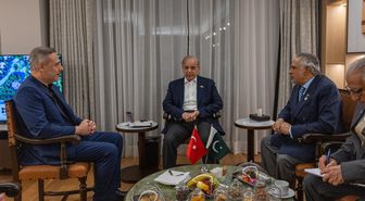 Bakan Fidan, Pakistan Başbakanı Şerif ile bir araya geldi