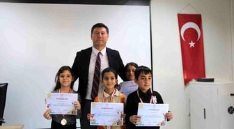 Cizre'de akıl ve zeka oyunlarında geleceğin dahileri ödüllendirildi
