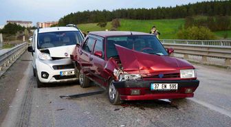Kastamonu'da iki ayrı trafik kazasında 6 kişi yaralandı