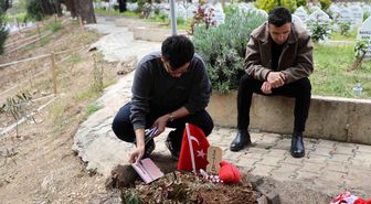 Saldırıda ölen çocukların mezarına duygulandıran not bırakıldı
