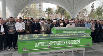 Tekel bayisine silahlı saldırıda yan taraftaki iş yerinde yemek yiyen akademisyen öldü