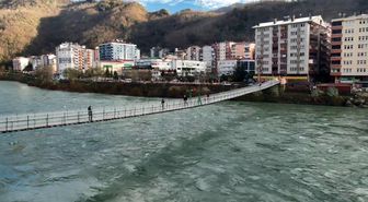 Çoruh Nehri üzerindeki asma köprüler tarihe meydan okuyor