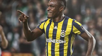 Emenike, Aziz Yıldırım'a olan sevgisini yeniden hatırlattı
