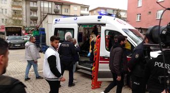 Parasını alamayınca eylem için inşaata çıkan işçiyi polis ikna etti