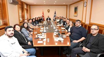 Rektör Adıgüzel'in katılımıyla 'AUPRESS Dergi Editörleri Değerlendirme Toplantısı' yapıldı