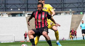 Trendyo Süper Lig: Fatih Karagümrük: 1 Eyüpspor: 0 (Maç devam ediyor)