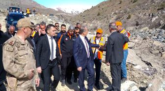 Vali Taşyapan: 'Heyelan bölgesinde risk devam ediyor'