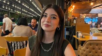 Alev alan otomobilde hayatını kaybeden 25 yaşındaki doktor son yolculuğuna uğurlandı
