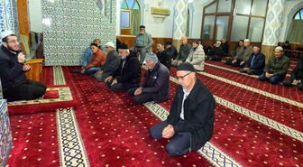 Burhaniye'de sabah namazı buluşması Börezli Camiinde yapıldı