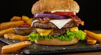 Dev hamburger zincirine kayyum atandı