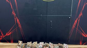 İzmir'deki ev yangınında uyuşturucu madde ele geçirildi; 10 gözaltı