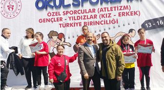 Afyonkarahisarlı özel sporcular Samsun’da zirveye damga vurdu