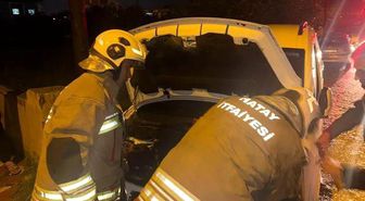 Defne'de aracın motorunda yangın çıktı