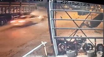 Elazığ'da 4 kişinin yaralandığı kazanın görüntüsü ortaya çıktı