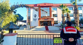 Jandarma okul önlerindeki güvenlik tedbirlerini artırdı