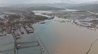 Su basan 3 mahalle ve 1 köy dronla görüntülendi