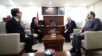 TBMM Başkanı Kurtulmuş, Koreli milletvekilini tedavi gördüğü hastanede ziyaret etti