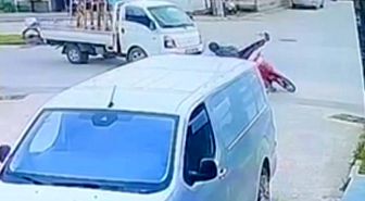 Bursa'da kamyonet ile motosiklet çarpıştı: 1 yaralı