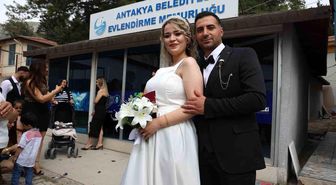 27 bin 20 depremzede çift evlilik kredisiyle yuvasını kurdu