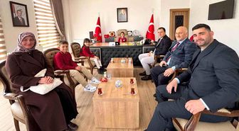 Aydıntepe'de kaymakamlık koltuğuna minik öğrenciler oturdu