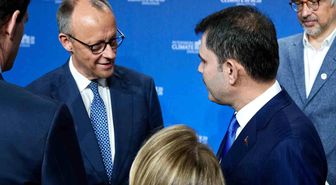 Bakan Kurum, Almanya Başbakanı Merz ile bir araya geldi