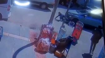 Batman'da bisikletiyle otomobilin altına giren çocuk metrelerce sürüklendi: O anlar kamerada
