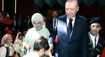 Cumhurbaşkanı Erdoğan: 'İnsanlık zincirinin ebediyet halkası olan siz çocuklarımız geleceğimizi şekillendireceksiniz'