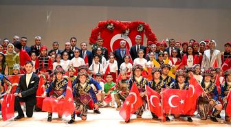 Denizli'de geleceğin teminatı çocuklar sahne aldı