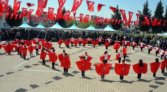 Kahramanmaraş'ta 23 Nisan kutlamaları okul saldırısı nedeniyle sade geçti
