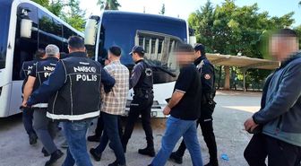 Mersin'de zehir tacirlerine darbe: 13 gözaltı