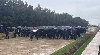 TBMM Başkanı Kurtulmuş ve devlet erkanından Anıtkabir'e ziyaret