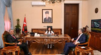 Valilik makamını temsili devralan Nazenin: 'Savaşların değil oyunların konuşulduğu bir gelecek için barış çağrımızı yineliyoruz'