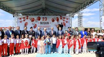 Van'da 23 Nisan Ulusal Egemenlik ve Çocuk Bayramı kutlandı