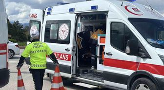 Burdur'da otomobil ile motosiklet çarpıştı: 2 yaralı