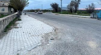 Karapınar'da motosiklet yayaya çarptı: 2 yaralı