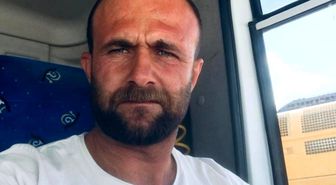 Mardin'de kamyon ile tırın çarpıştığı kazada sürücü hayatını kaybetti