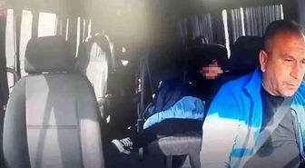 Okul servisi ile kamyonet kafa kafaya çarpıştı: Emniyet kemeri takılı olmayan öğrenci koridora uçtu