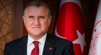 Osman Aşkın Bak Galatasaraylı mı Fenerbahçeli mi, Gençlik ve Spor Bakanı Osman Aşkın Bak hangi takımlı?