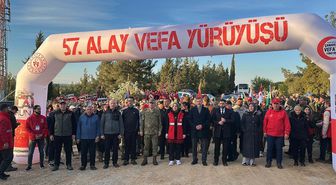 ÇANAKKALE'DE 57'NCİ ALAY'A VEFA YÜRÜYÜŞÜ