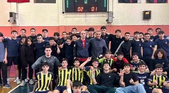 Aydın Lisesi futsal takımı il finaline yükseldi